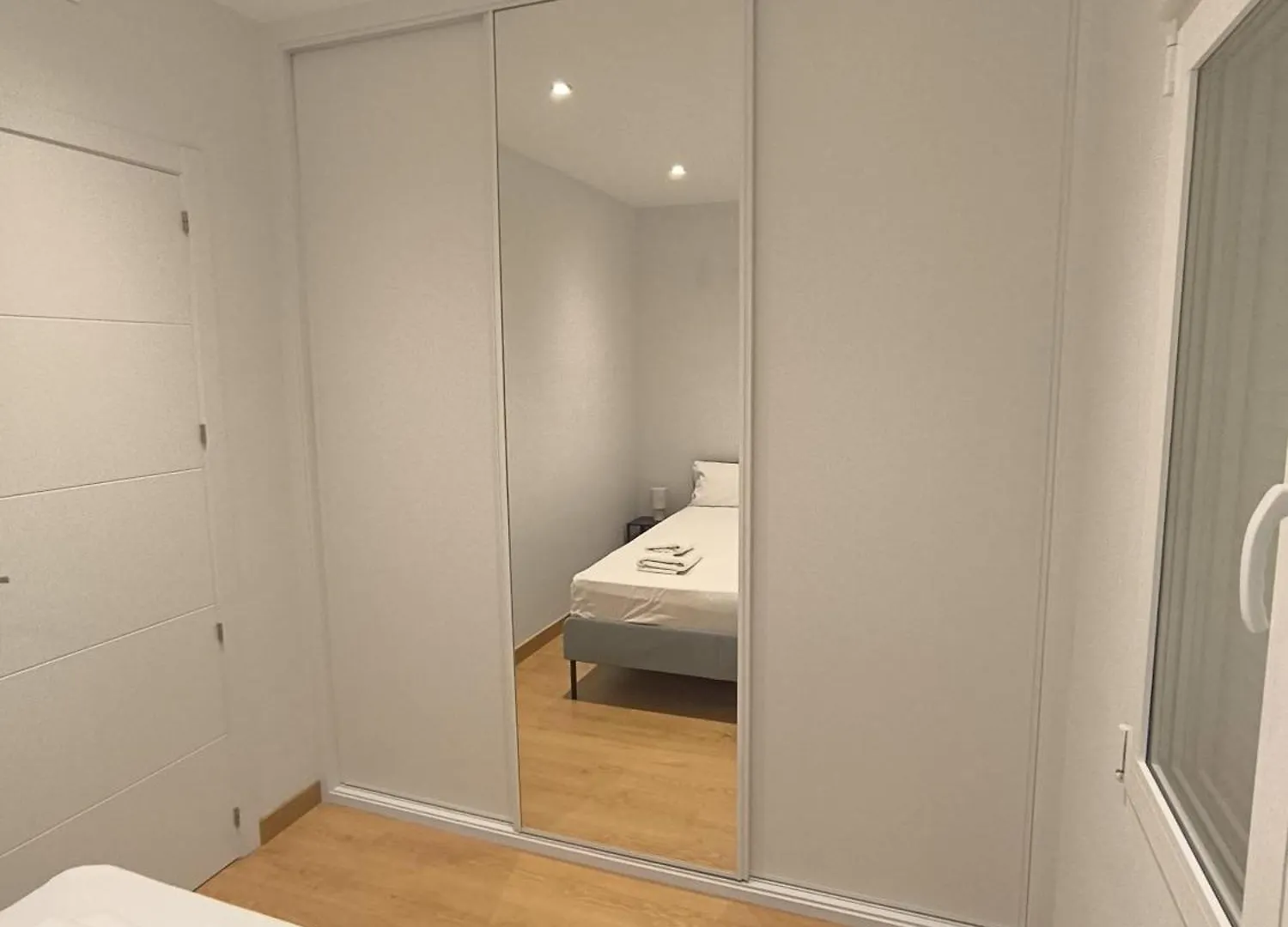 Chamartin - Modern & Comfortable Rooms Madrid Spain