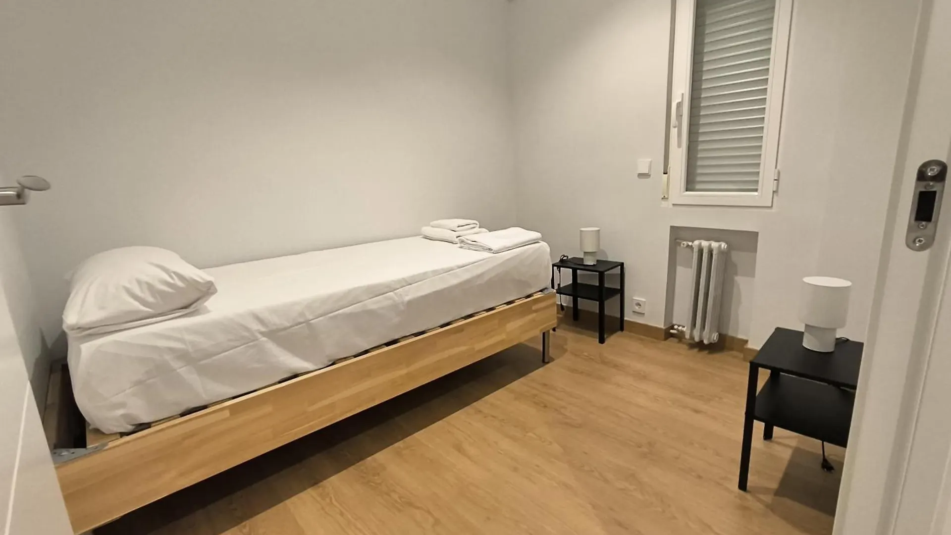 Chamartin - Modern & Comfortable Rooms Madrid Guest house