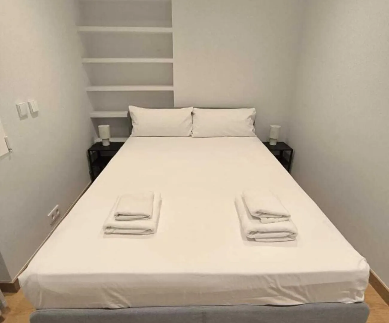 Guest house Chamartin - Modern & Comfortable Rooms Madrid Spain